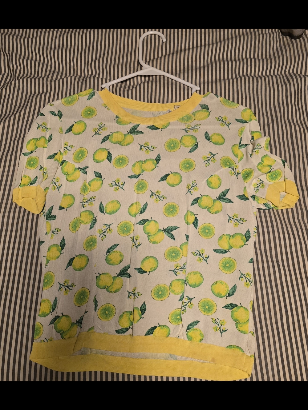 Vintage Dolce & Gabbana top with matching cardigan  - Yellow & Green